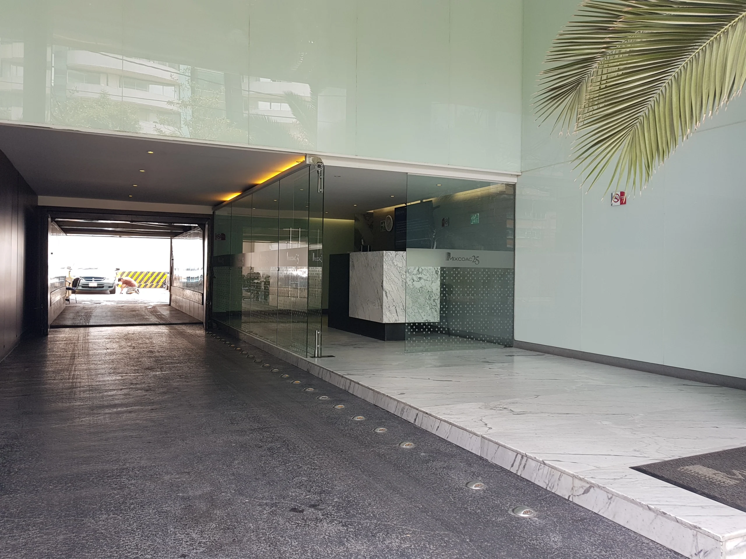 Entrada Ofitower-Oficinas Virtuales